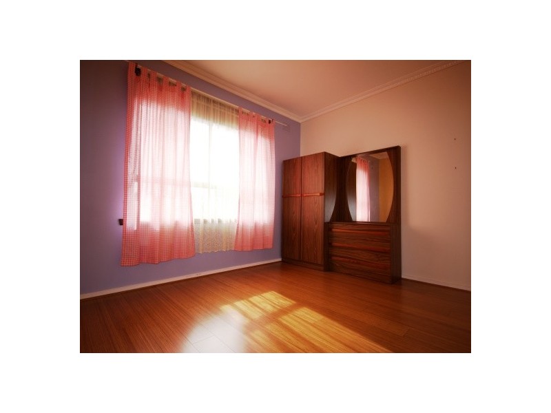 69 Barbara Crescent, Avondale Heights VIC 3034