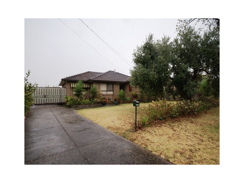 69 Barbara Crescent, Avondale Heights VIC 3034