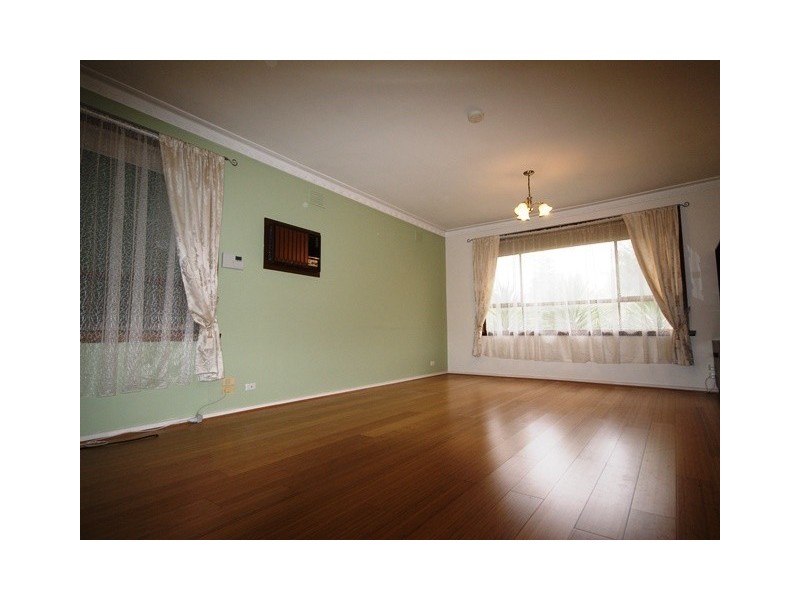 69 Barbara Crescent, Avondale Heights VIC 3034