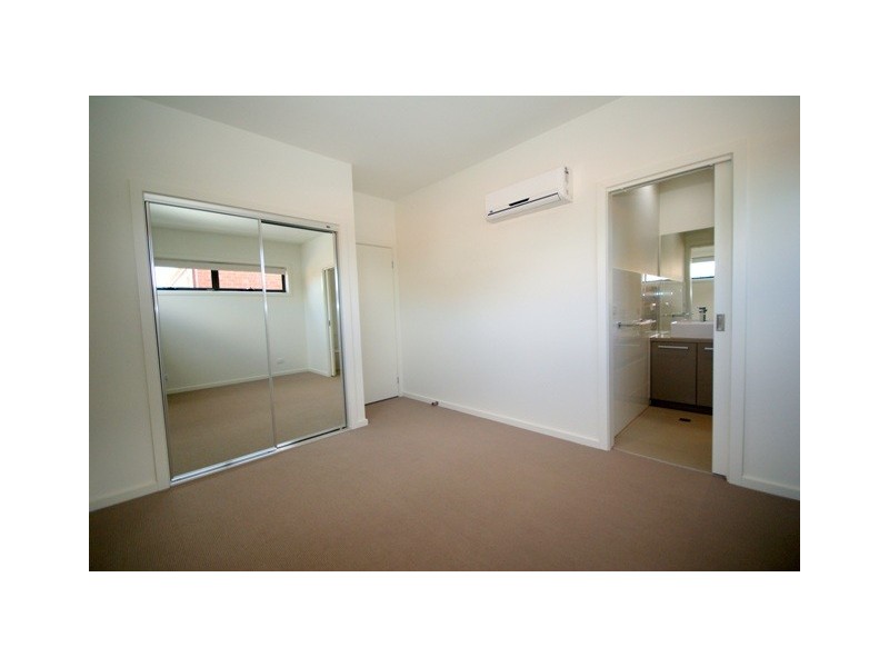 5/14 Leonard Crescent, Ascot Vale VIC 3032