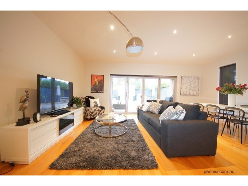 38 Allan Street, Aberfeldie VIC 3040