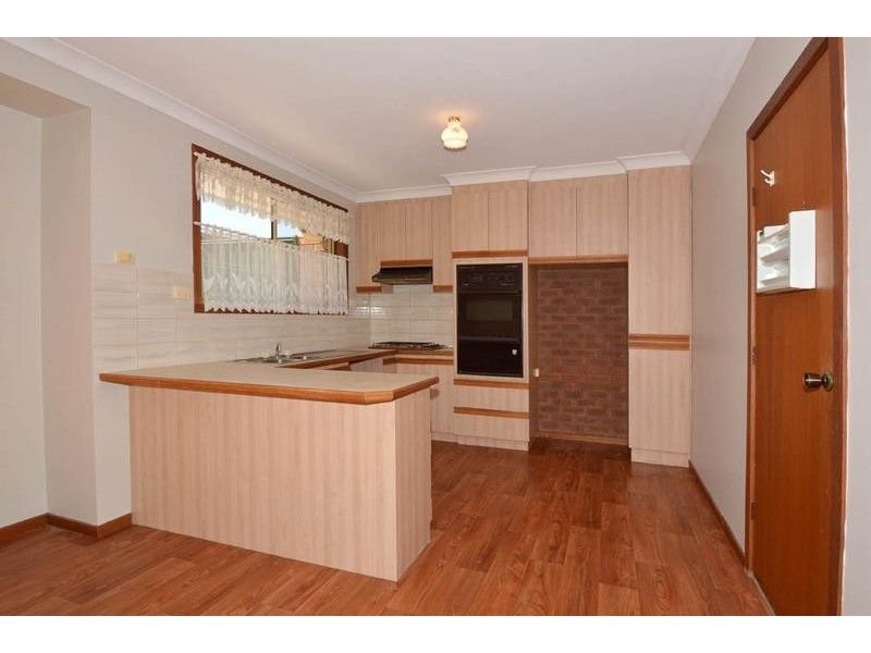 4/42 Winifred Street, Oak Park VIC 3046
