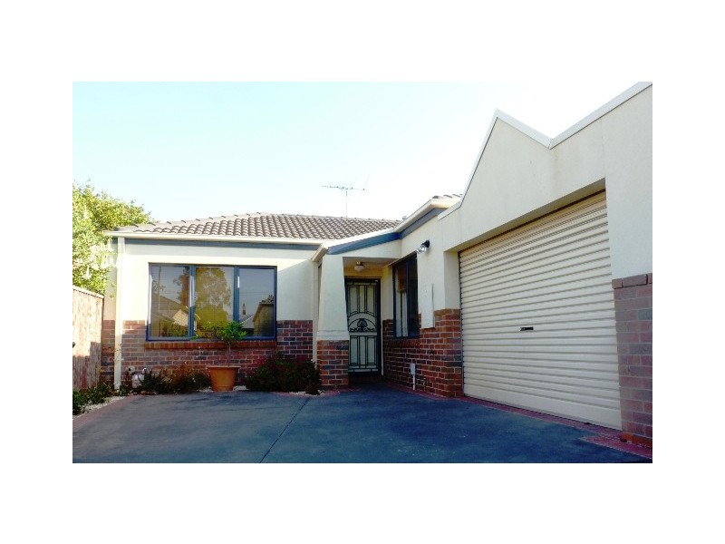 2/19 Florence Street, Coburg VIC 3058