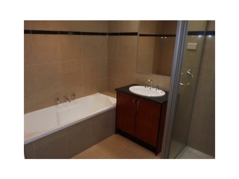 2/19 Florence Street, Coburg VIC 3058