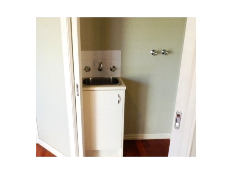 2/19 Florence Street, Coburg VIC 3058