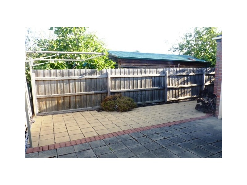 2/19 Florence Street, Coburg VIC 3058