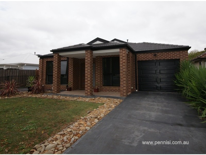 59 Mascoma Street, Strathmore VIC 3041