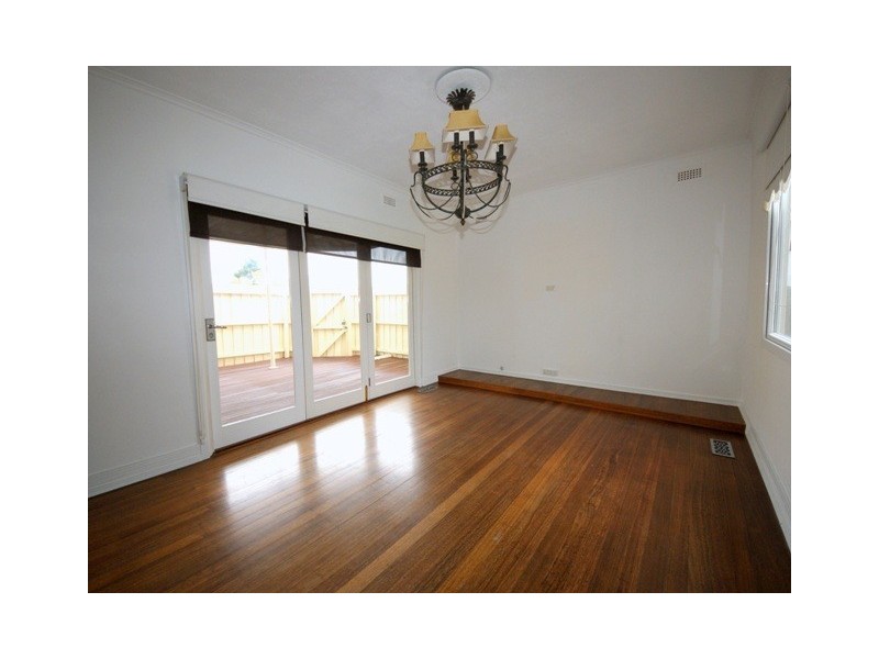 22 Caroline Street, Essendon VIC 3040