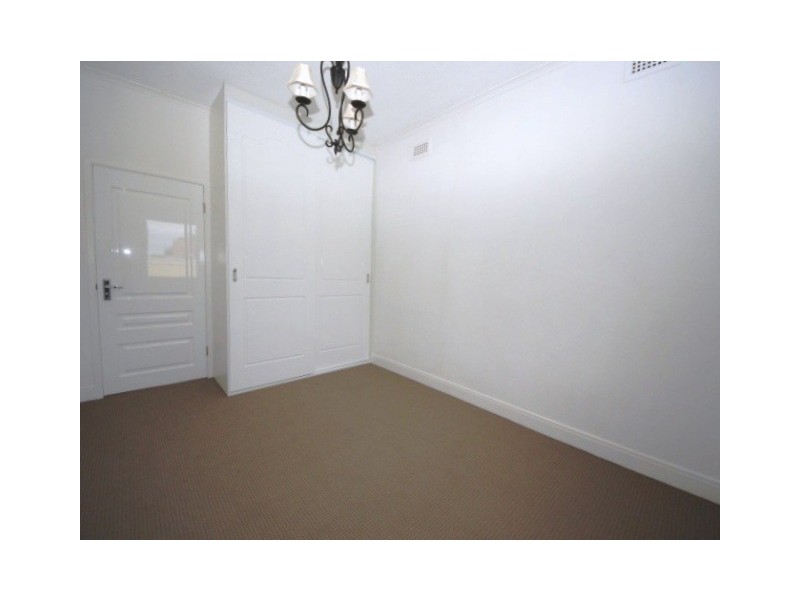 22 Caroline Street, Essendon VIC 3040