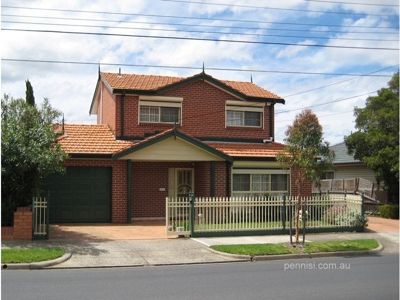 1/64 McNamara Avenue, Airport West VIC 3042