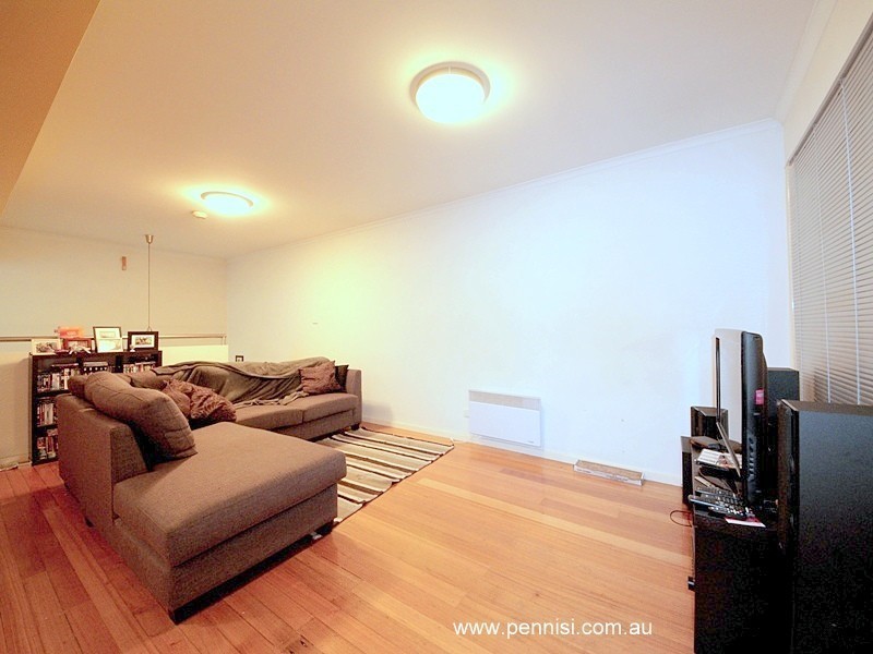 2/432 Moreland Road, Brunswick West VIC 3055