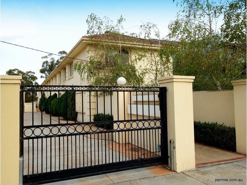 11/137a Woodlands Street, Essendon VIC 3040