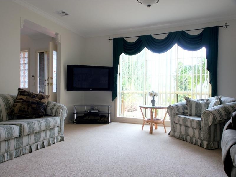 1/888 Old Calder Hwy, Keilor VIC 3036