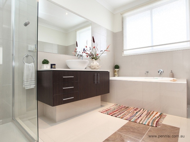 72 Quinn Grove, Keilor East VIC 3033