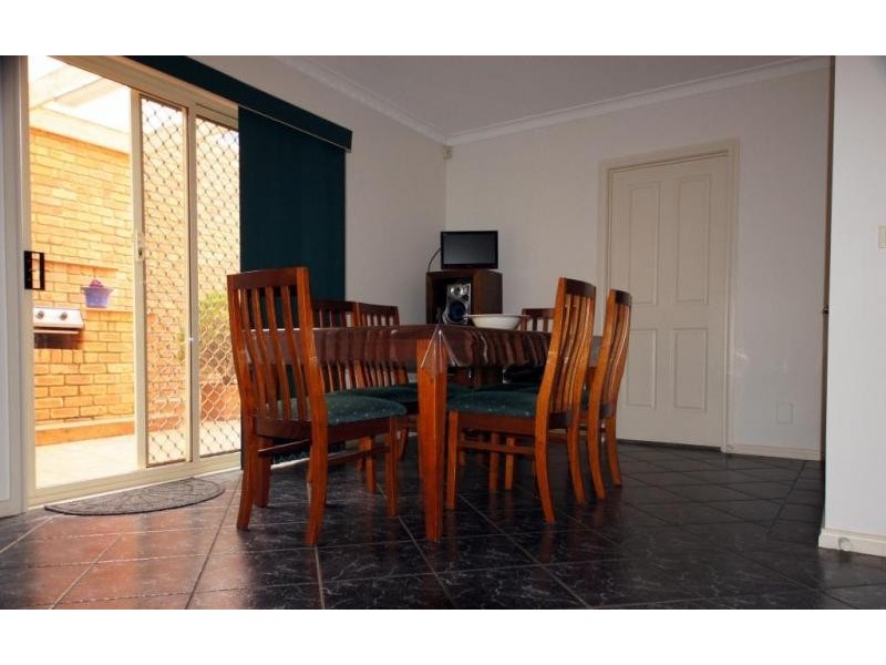 1/888 Old Calder Hwy, Keilor VIC 3036