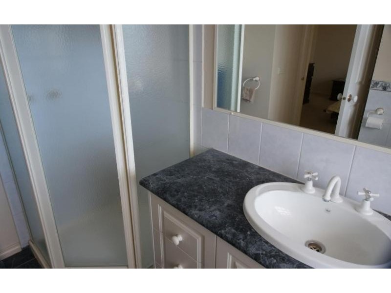 1/888 Old Calder Hwy, Keilor VIC 3036