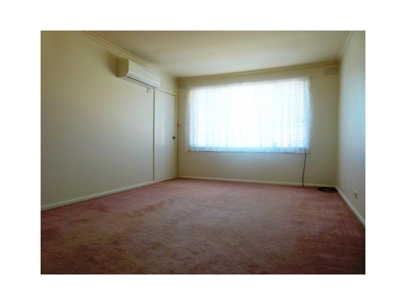 5/10 Oshannassy Street, Essendon North VIC 3041