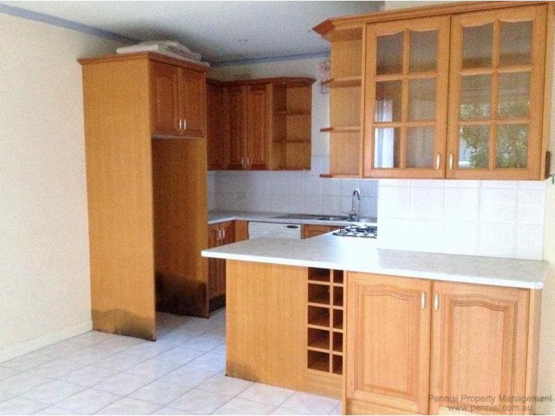 5/16 Vanberg Road, Essendon VIC 3040