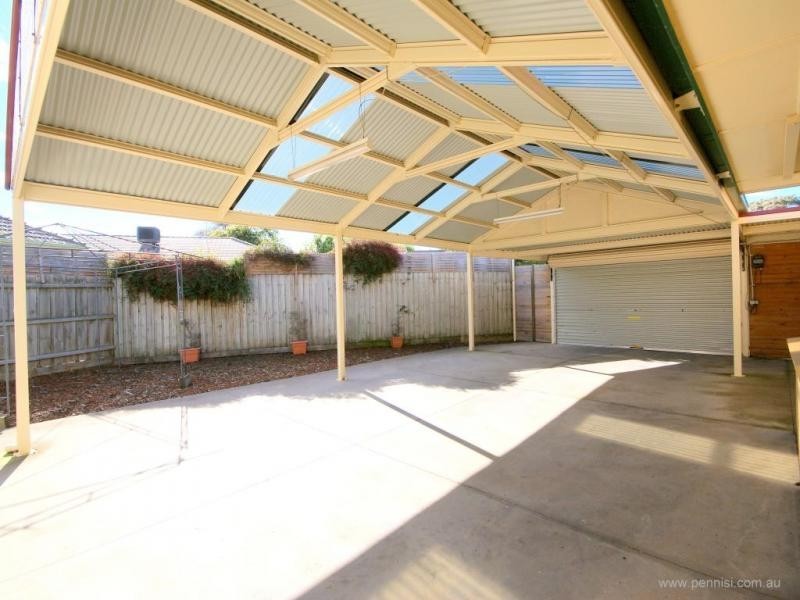 60 Tadstan Drive, Tullamarine VIC 3043