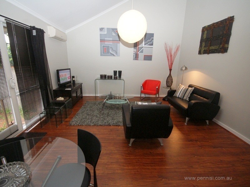 3/2 Stanley Street, Glenroy VIC 3046