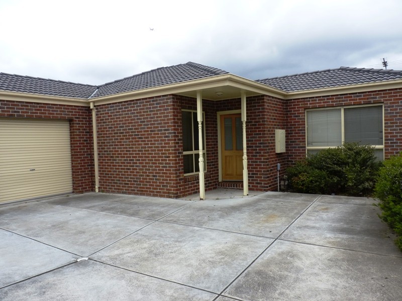 2/27 Phillip Road, Keilor East VIC 3033