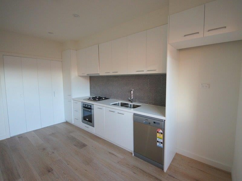 9/12 Leonard Crescent, Ascot Vale VIC 3032