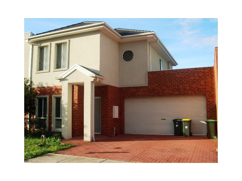 48 Balerno Circuit, Gowanbrae VIC 3043