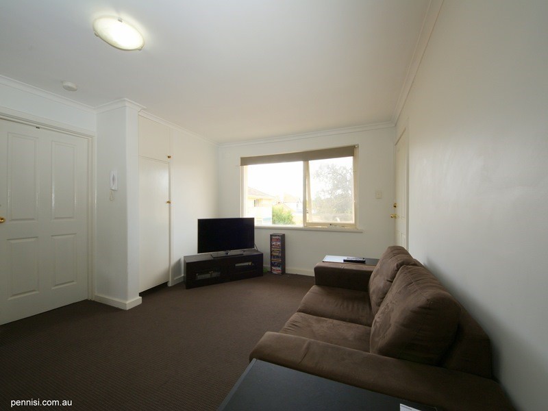 11/137 Woodlands Street, Essendon VIC 3040