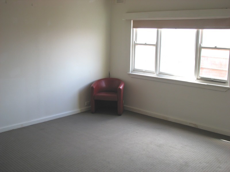 105A Snell Grove, Oak Park VIC 3046