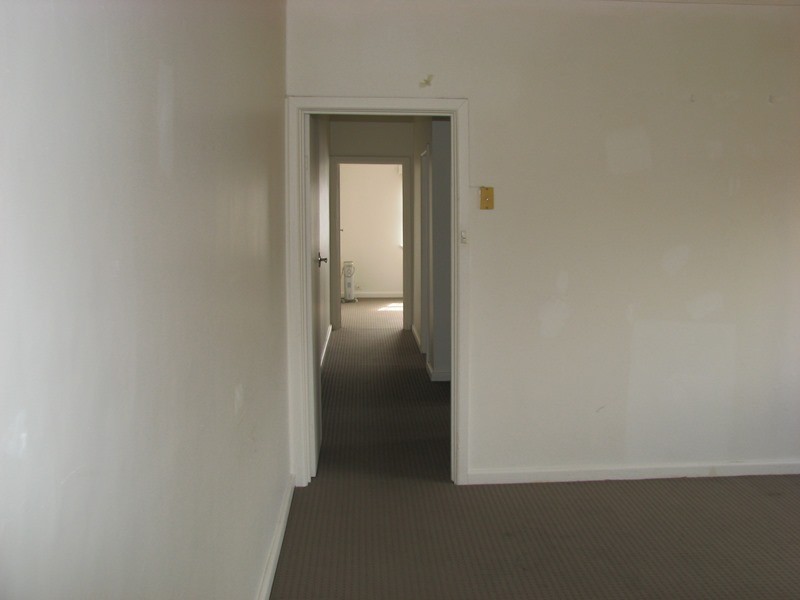 105A Snell Grove, Oak Park VIC 3046
