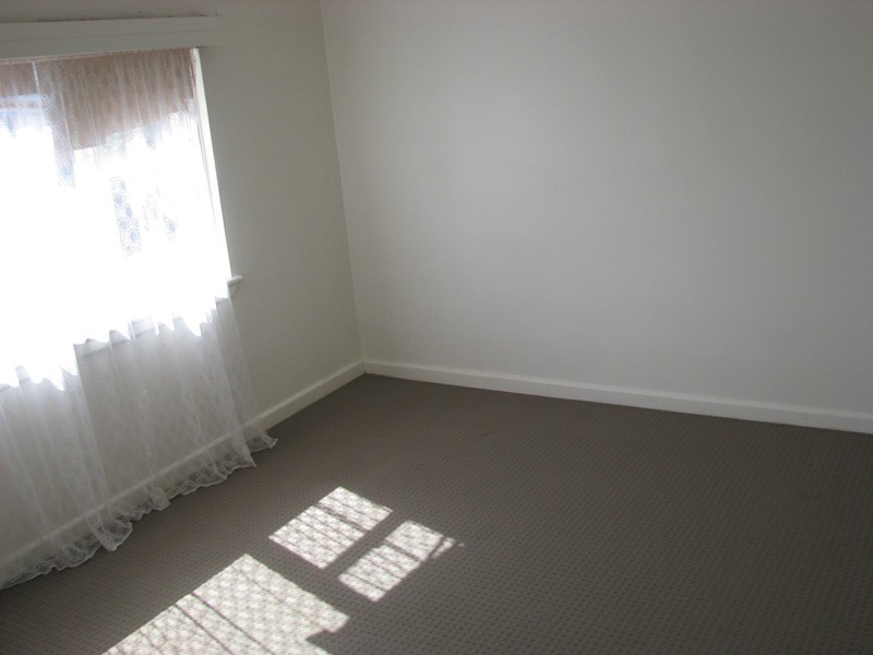 105A Snell Grove, Oak Park VIC 3046