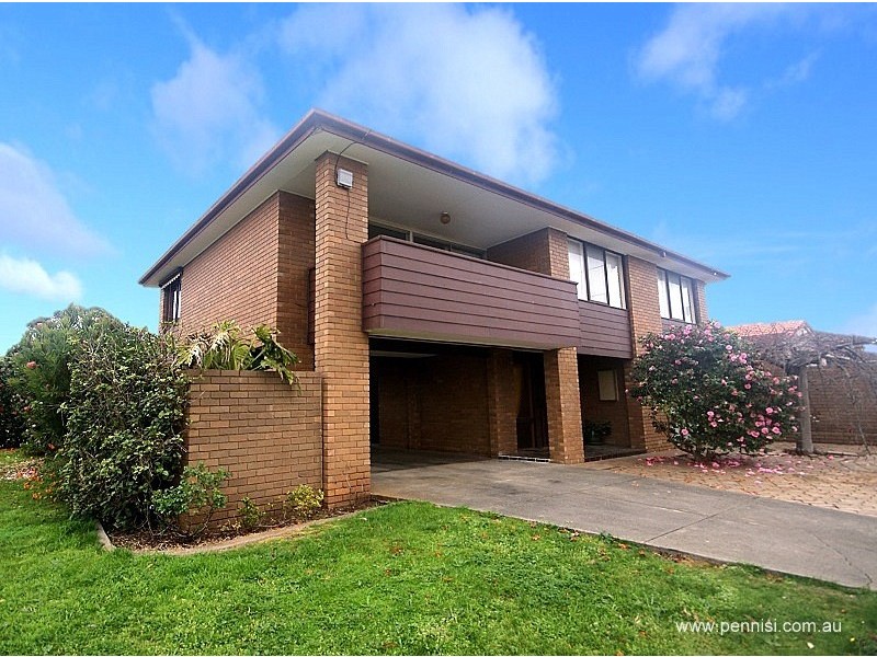 43 Patterson Avenue, Keilor VIC 3036
