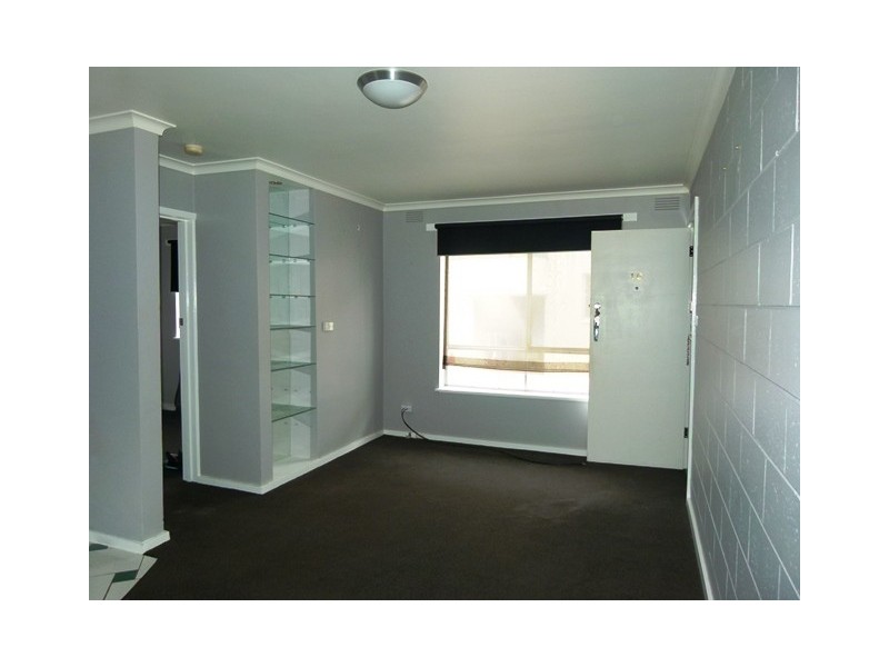 16/15 Royal Avenue, Essendon North VIC 3041