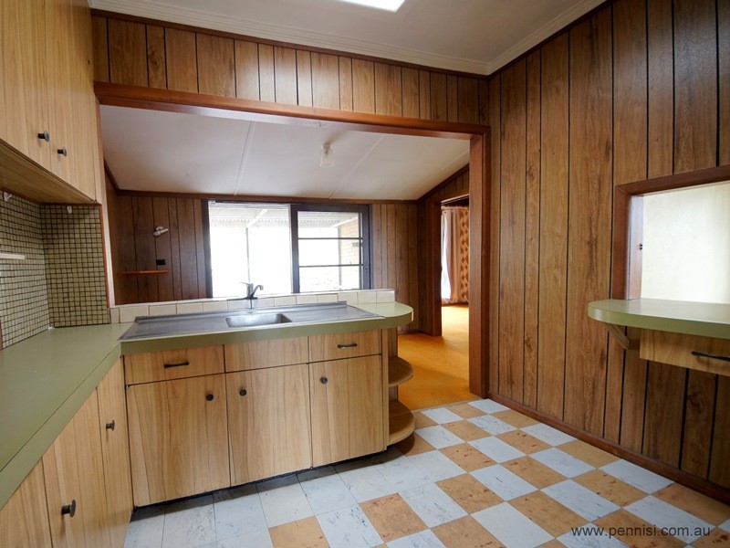 17 Hillside Crescent, Maribyrnong VIC 3032