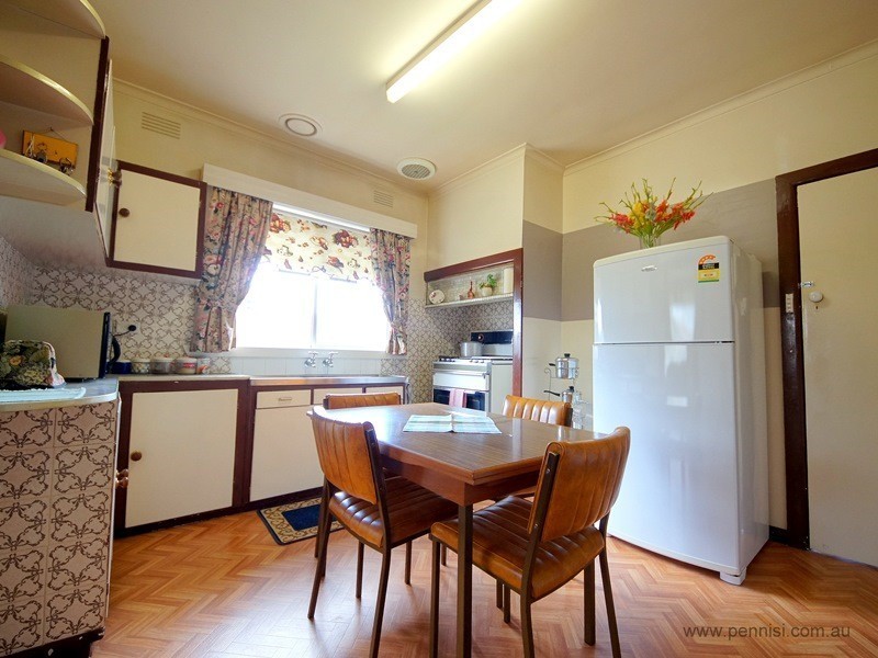 74 McNamara Avenue, Airport West VIC 3042