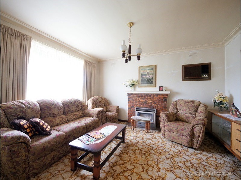 74 McNamara Avenue, Airport West VIC 3042