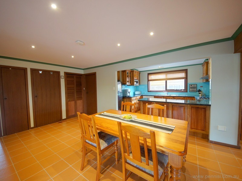 29 St Bernards Drive, Keilor East VIC 3033