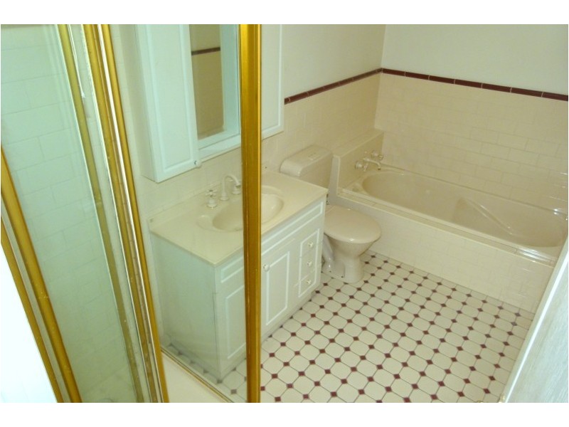 10 Bendall Street, Kensington VIC 3031