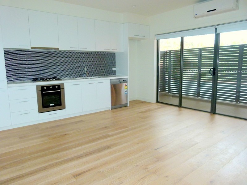 9/12 Leonard Crescent, Ascot Vale VIC 3032