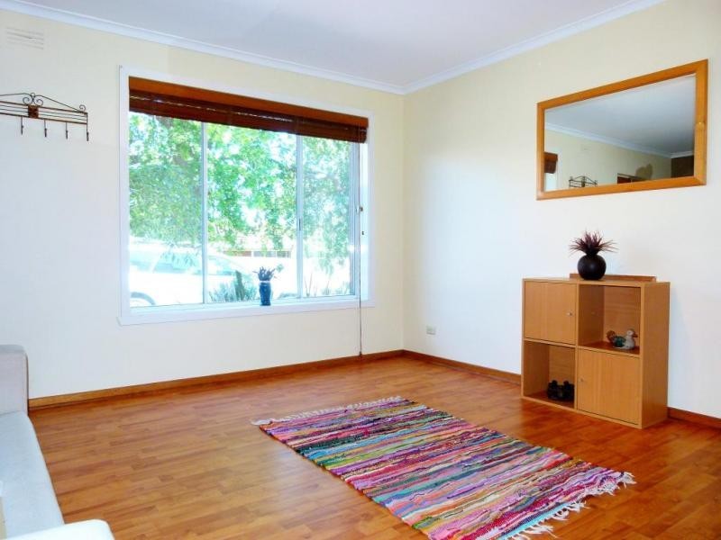 4/28 Josephine street, Oak Park VIC 3046