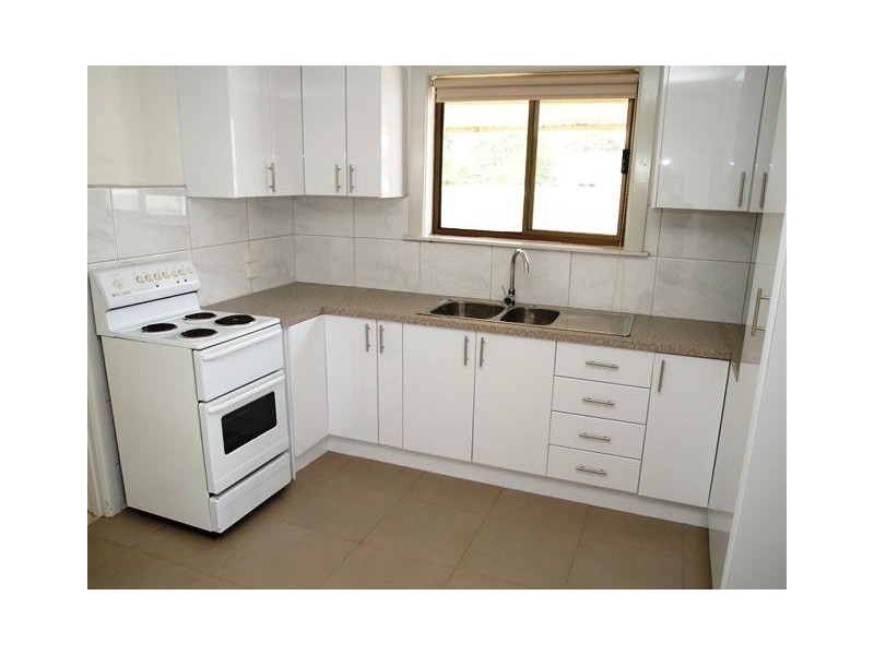 1B Wunnamurra Drive, Keilor East VIC 3033