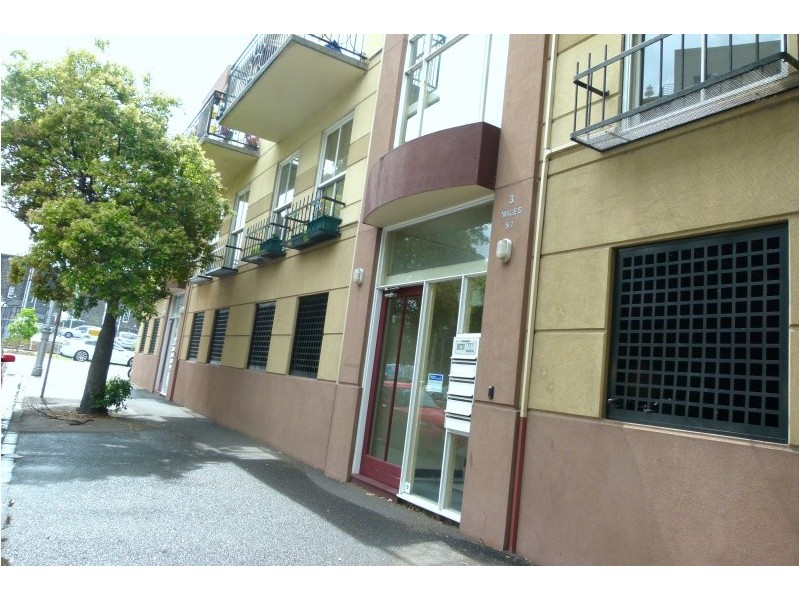 2/3 Miles St, Southbank VIC 3006