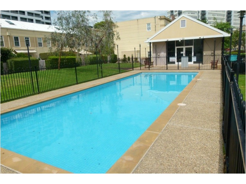 2/3 Miles St, Southbank VIC 3006
