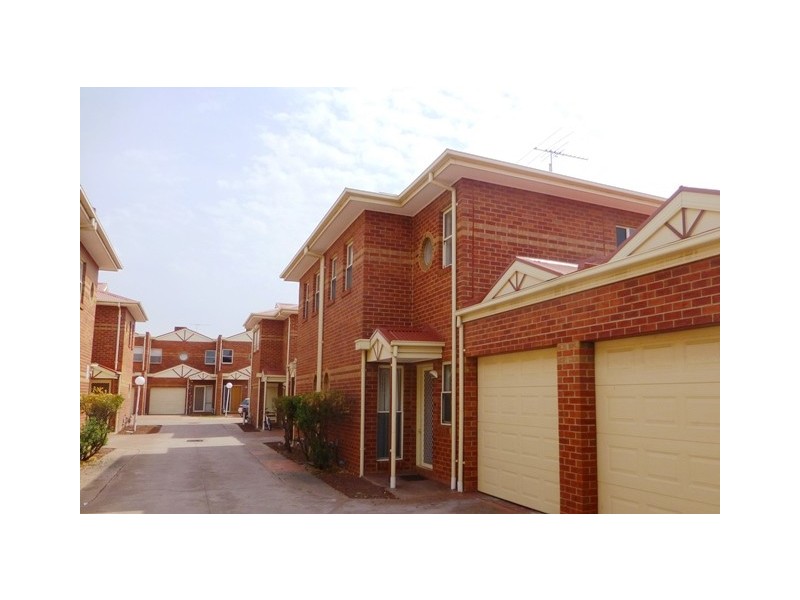 4/140-142 Rupert Street, West Footscray VIC 3012