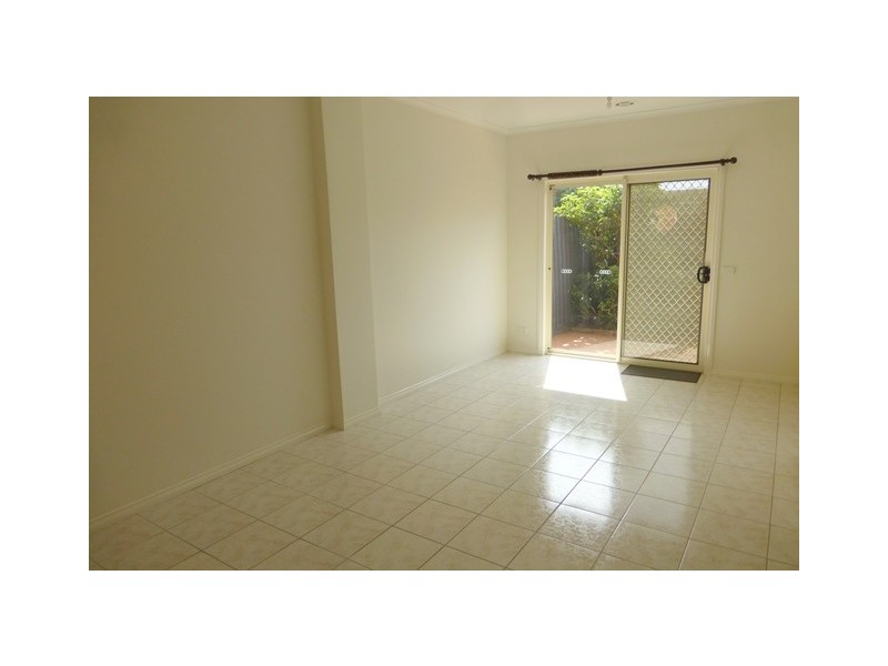 4/140-142 Rupert Street, West Footscray VIC 3012