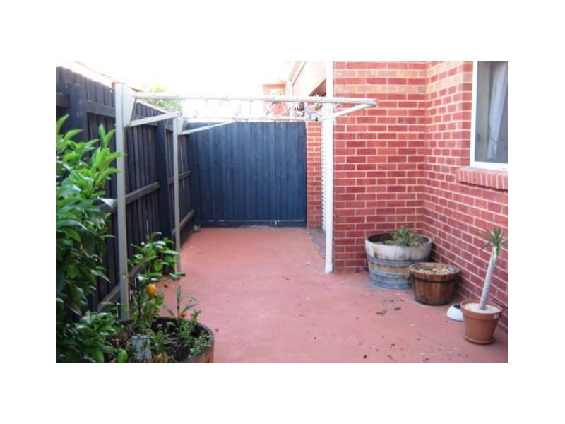 4/140-142 Rupert Street, West Footscray VIC 3012