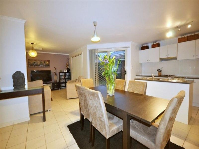 1/24 Birch Avenue, Tullamarine VIC 3043