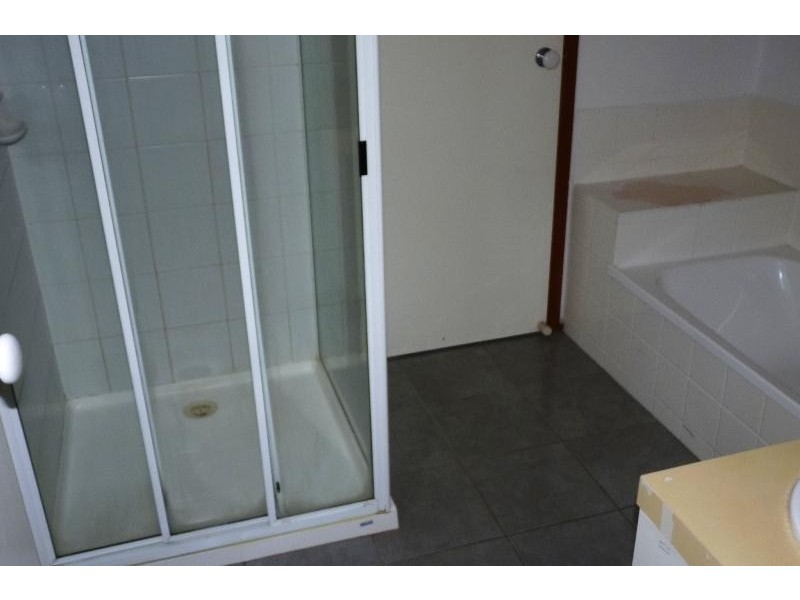 13 Strathconnon Square,, Tullamarine VIC 3043