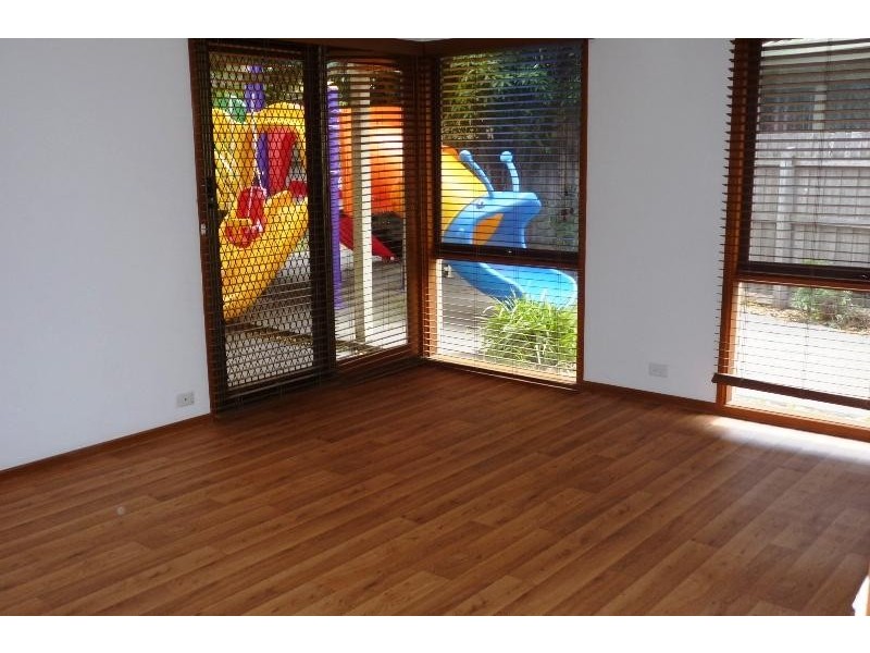 13 Strathconnon Square,, Tullamarine VIC 3043