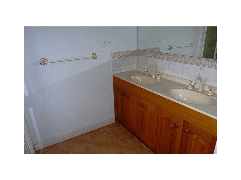 3/125 Bradshaw Street, Essendon VIC 3040